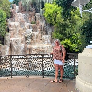 Meet your Posher, Nikki